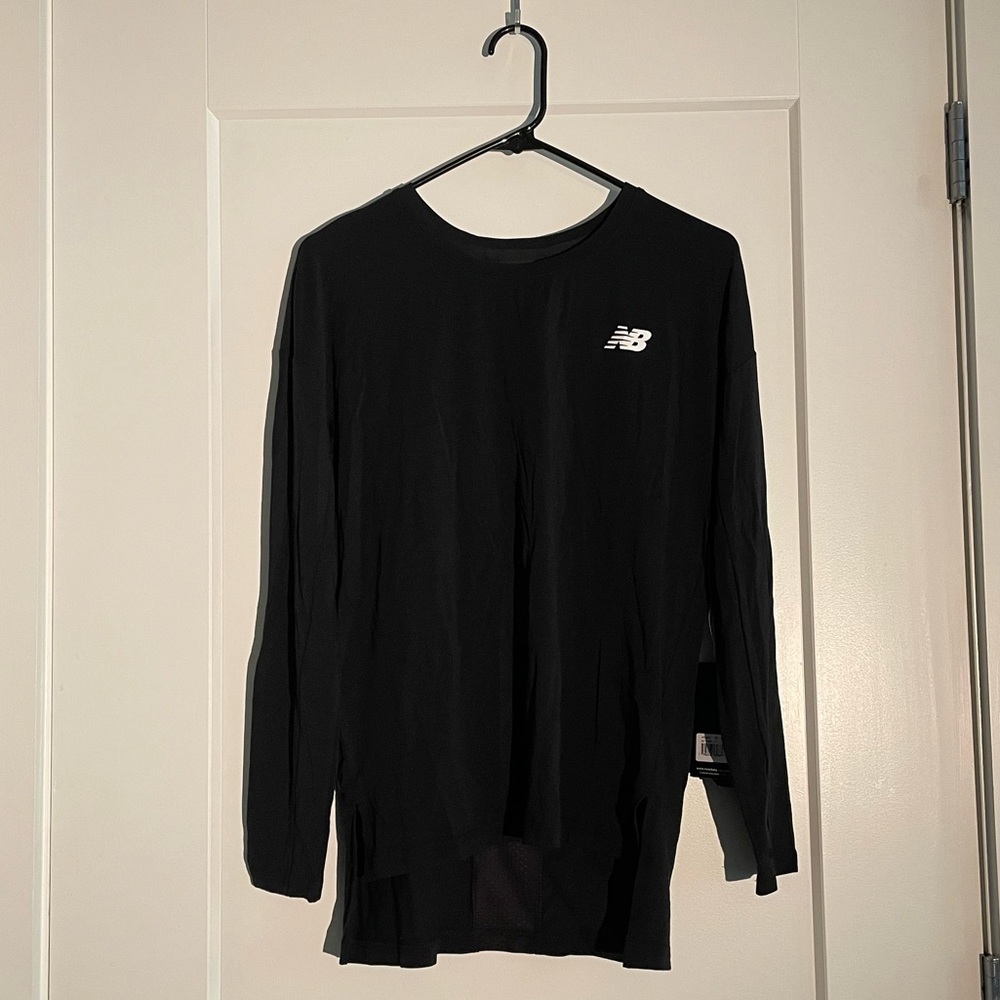 NB workout shirt